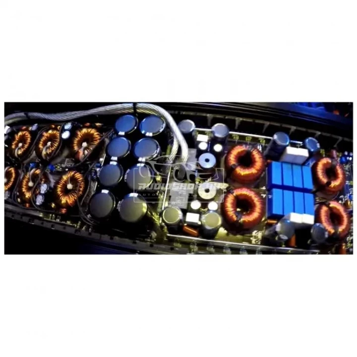 DD Audio M5 1csatornás erősítő 8000Watt