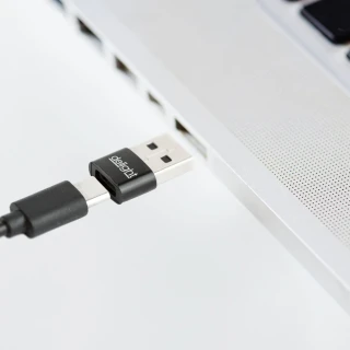 Adapter - Type-C / USB-A - 2,4A - 5V - 55556BK